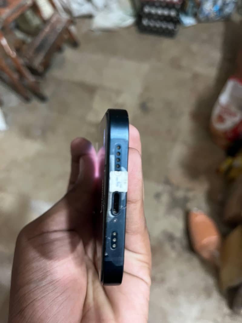 Apple iPhone 13 3