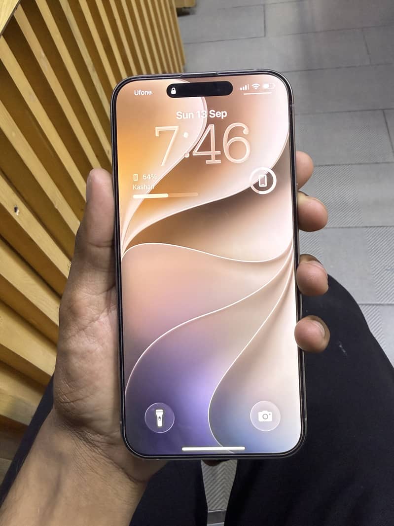 Apple iPhone 15 Pro Max 1