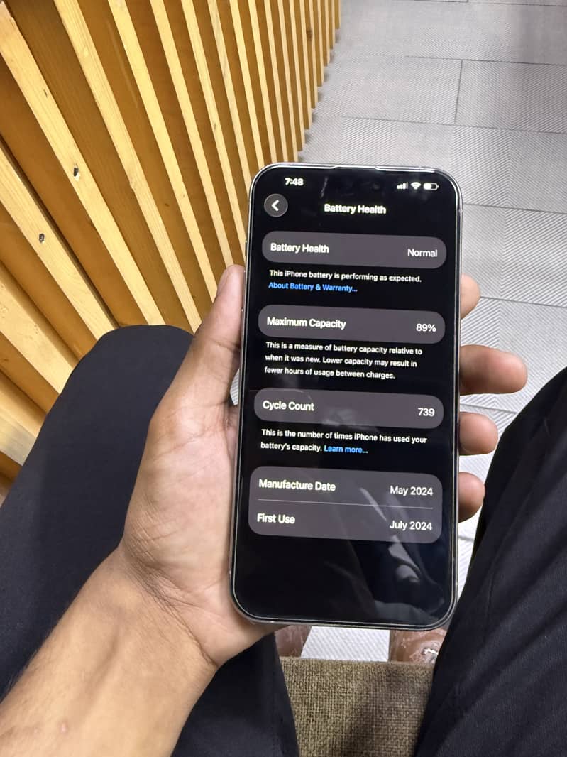 Apple iPhone 15 Pro Max 9