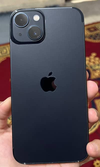 Apple iPhone 13