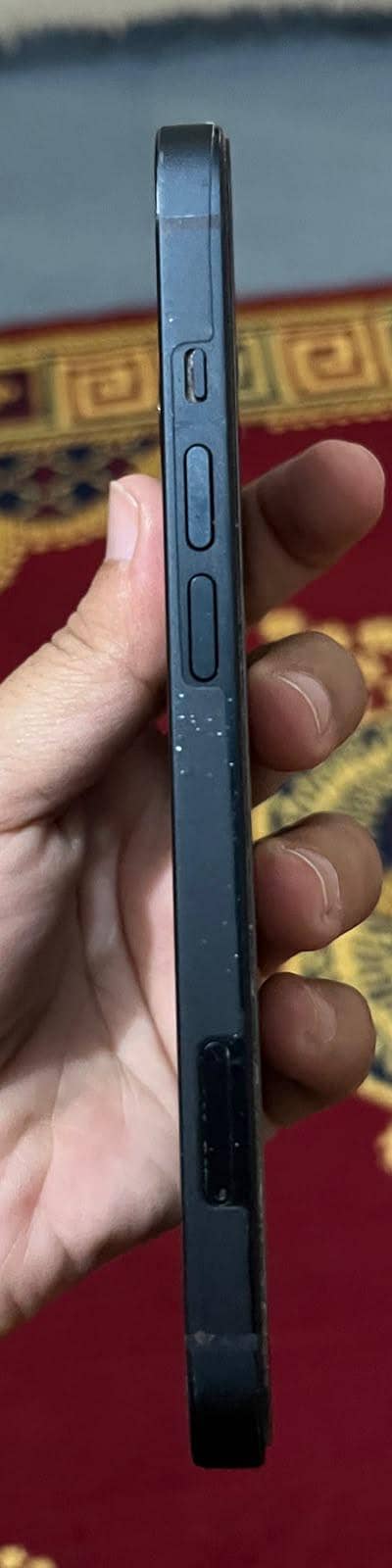 Apple iPhone 13 4