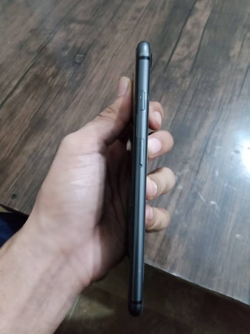 Apple iPhone 8 Plus 8