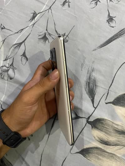 One Plus 10 Pro