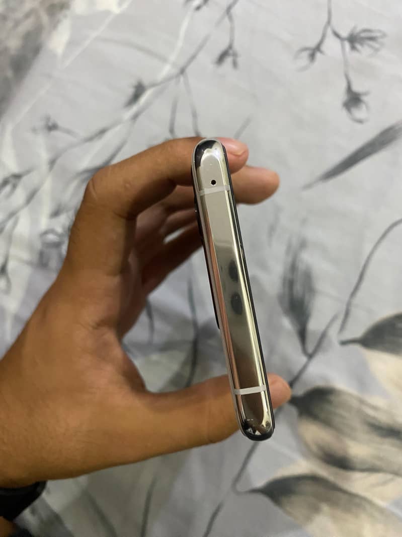 One Plus 10 Pro 7