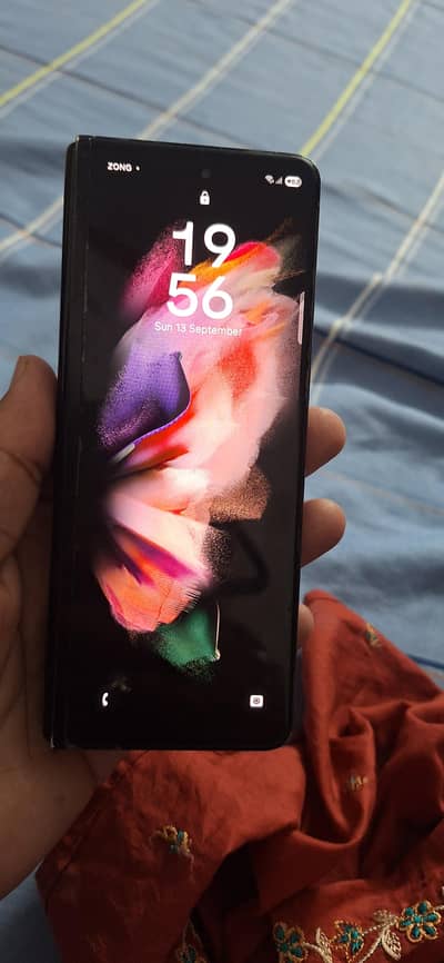 samsung z Fold 3 (Sim Working)