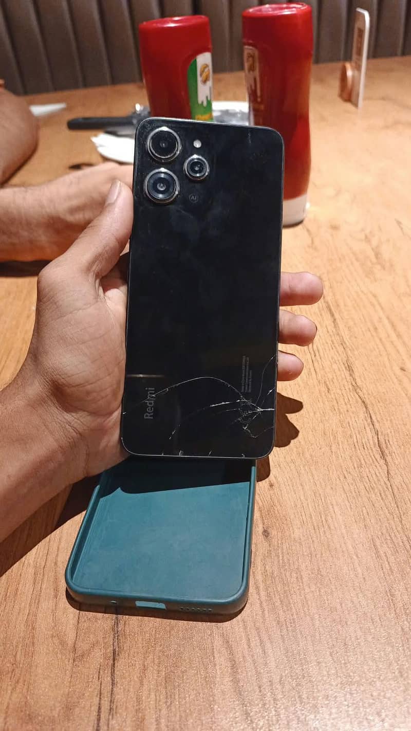 Xiaomi Redmi 12 1