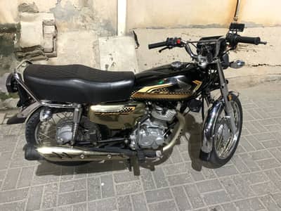 Honda 125 2025 applied gold edition urgent sell