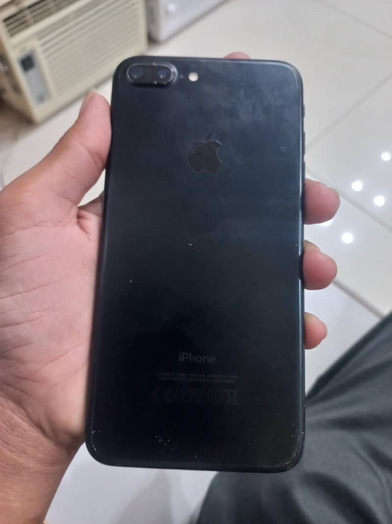Apple iPhone 7 Plus 0