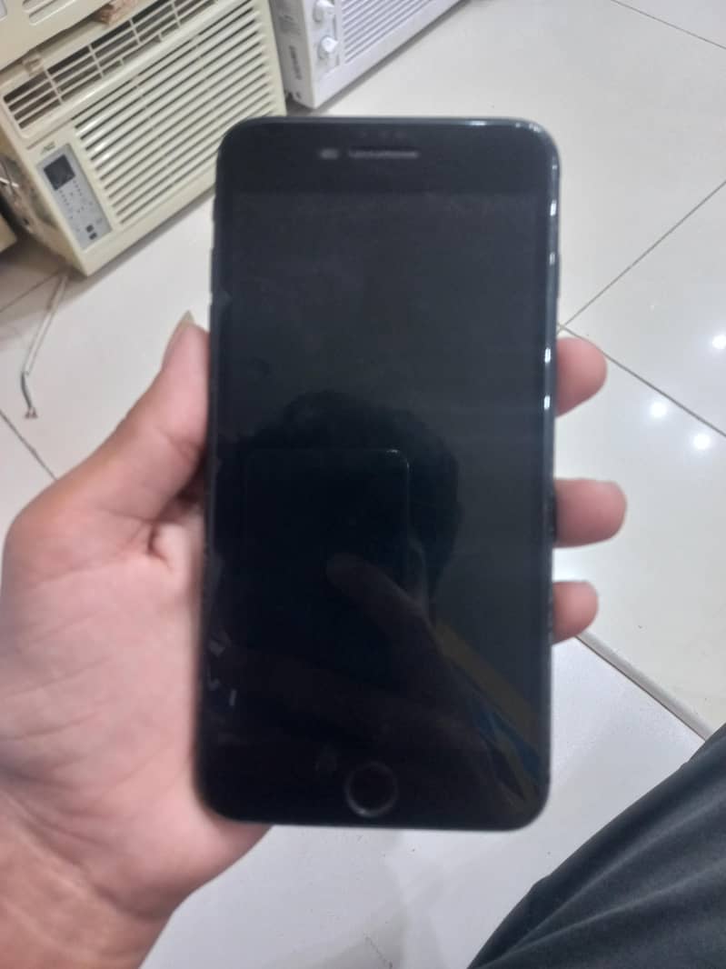 Apple iPhone 7 Plus 3