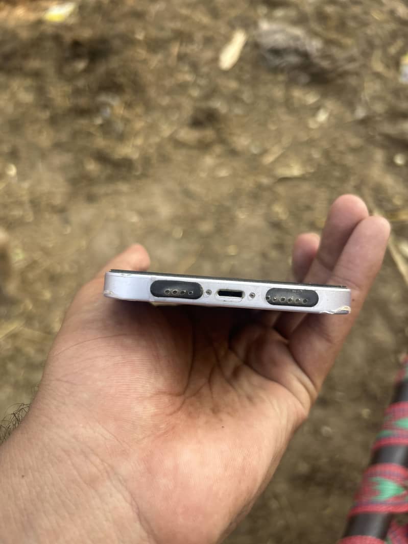 Apple iPhone 14 plus 4