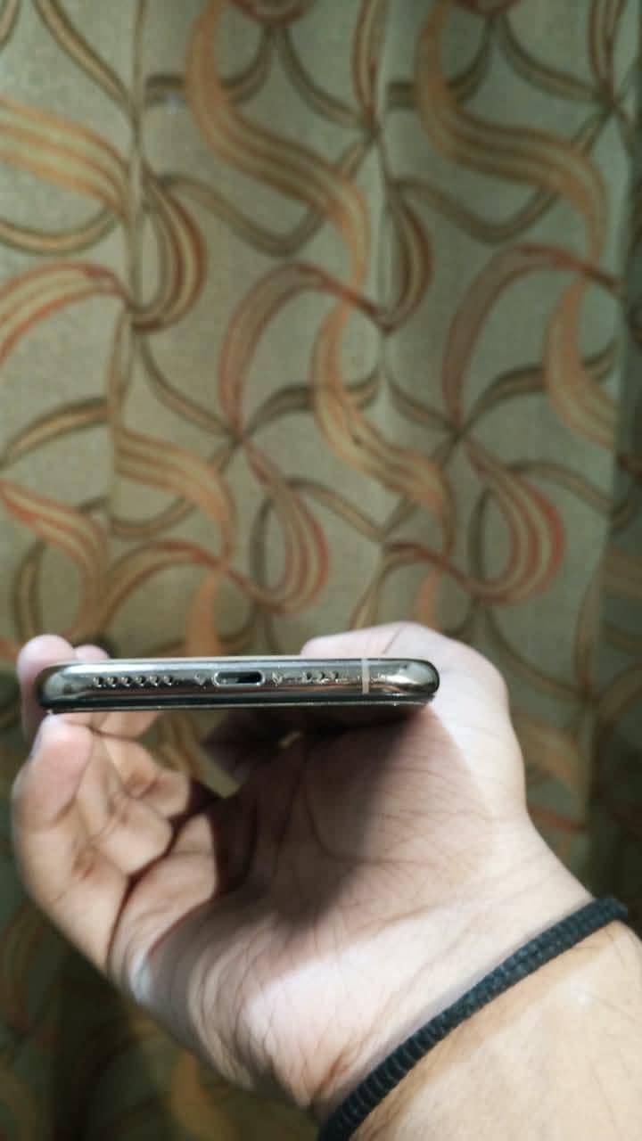 Apple iPhone XS 2