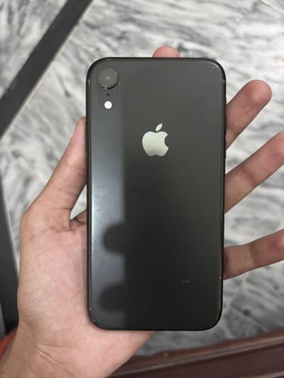 Apple iPhone XR