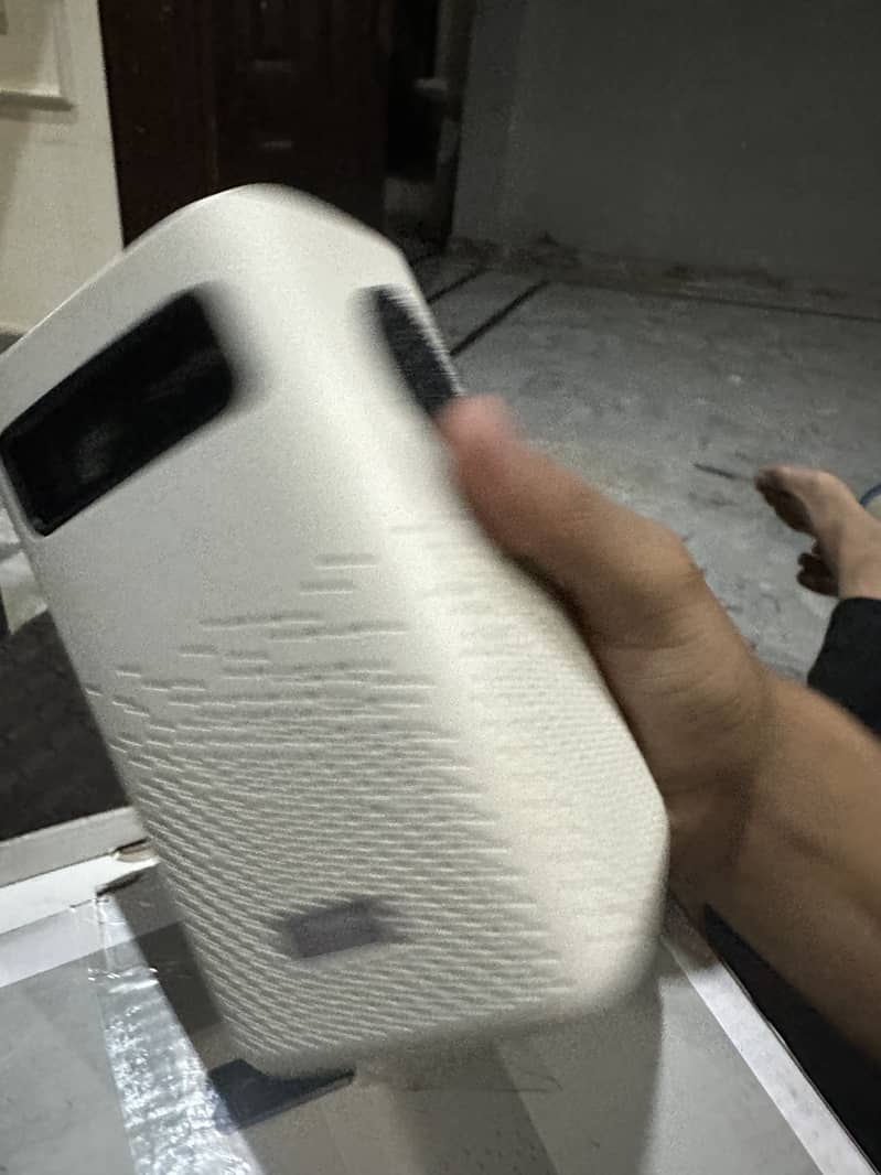 Mini Beam 3D and 4k Projector 4