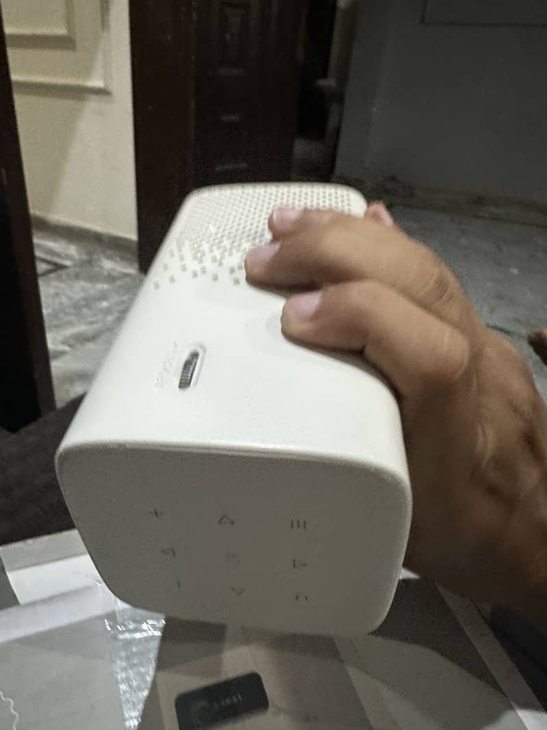 Mini Beam 3D and 4k Projector 5