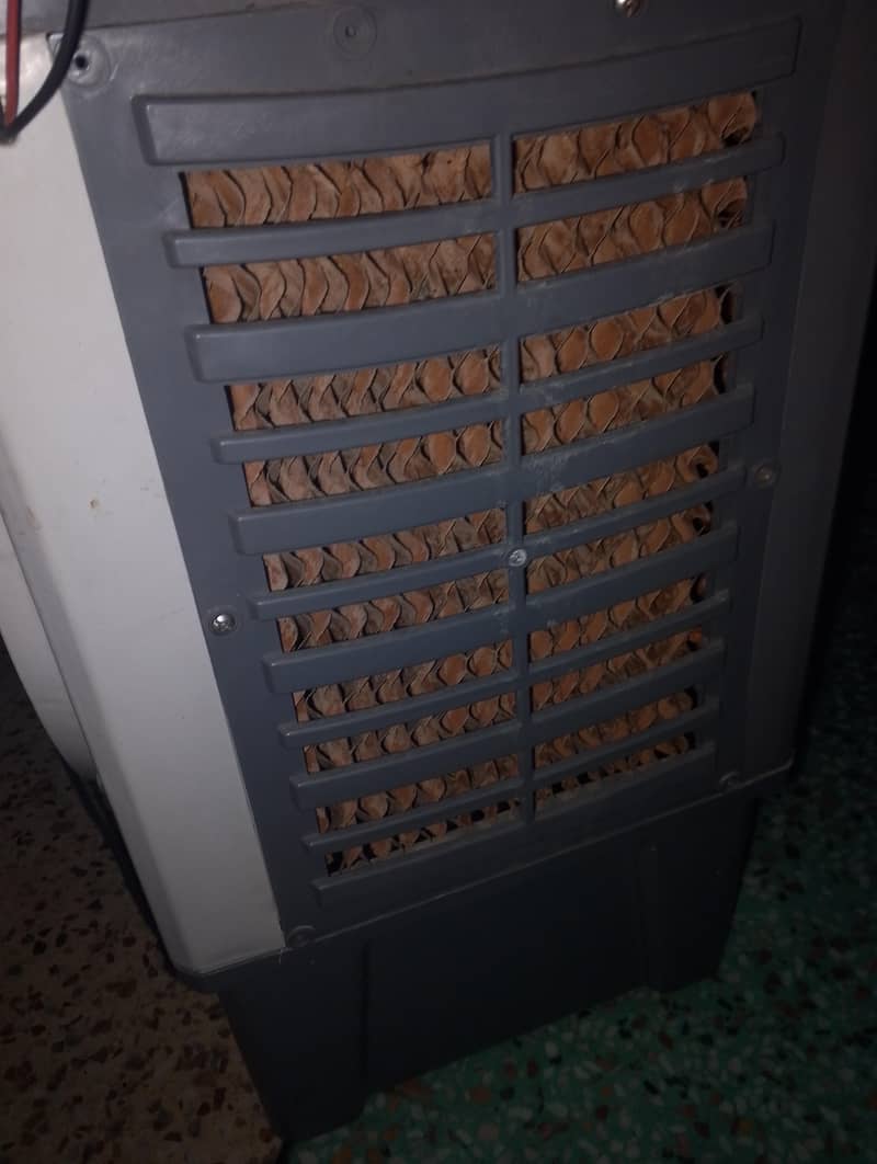 mini coolar fan 2