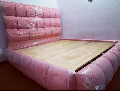 king size bed brand new(03709572012)