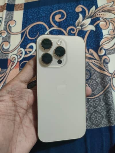 Apple iPhone 16 Pro