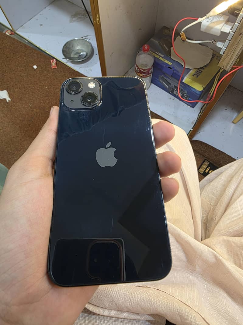 Apple iPhone 13 2