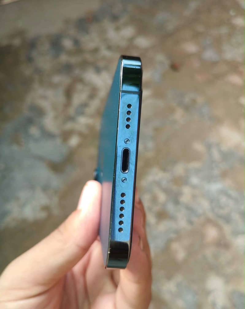 Apple iPhone 12 Pro Max 0