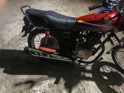 HONDA 125 FOR SELL URGENT. 03110510602