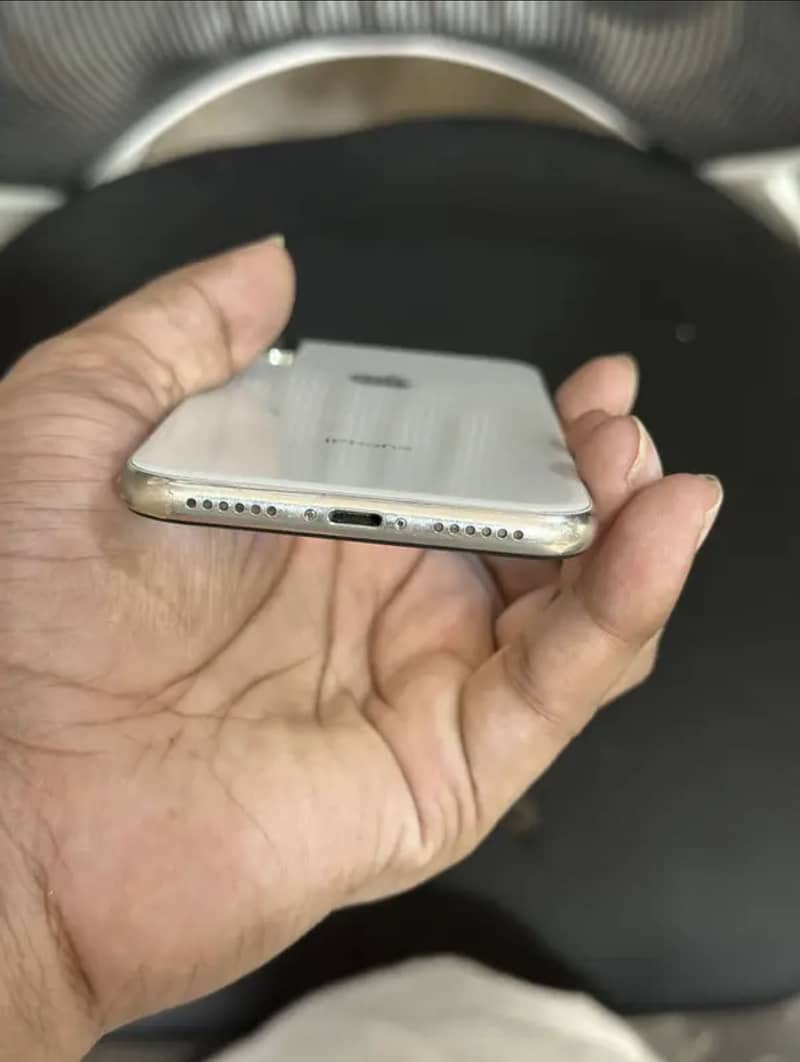 Apple iPhone X 2