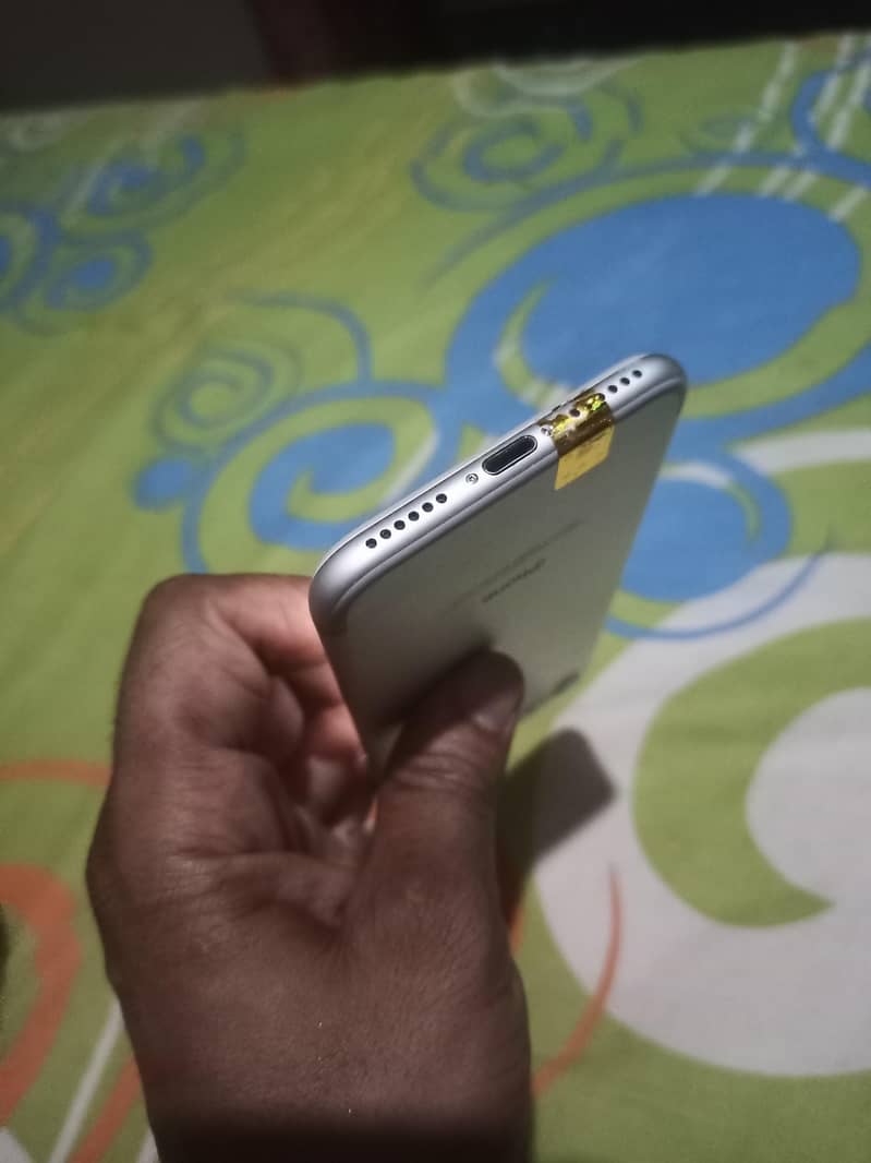 Apple iPhone 7 5