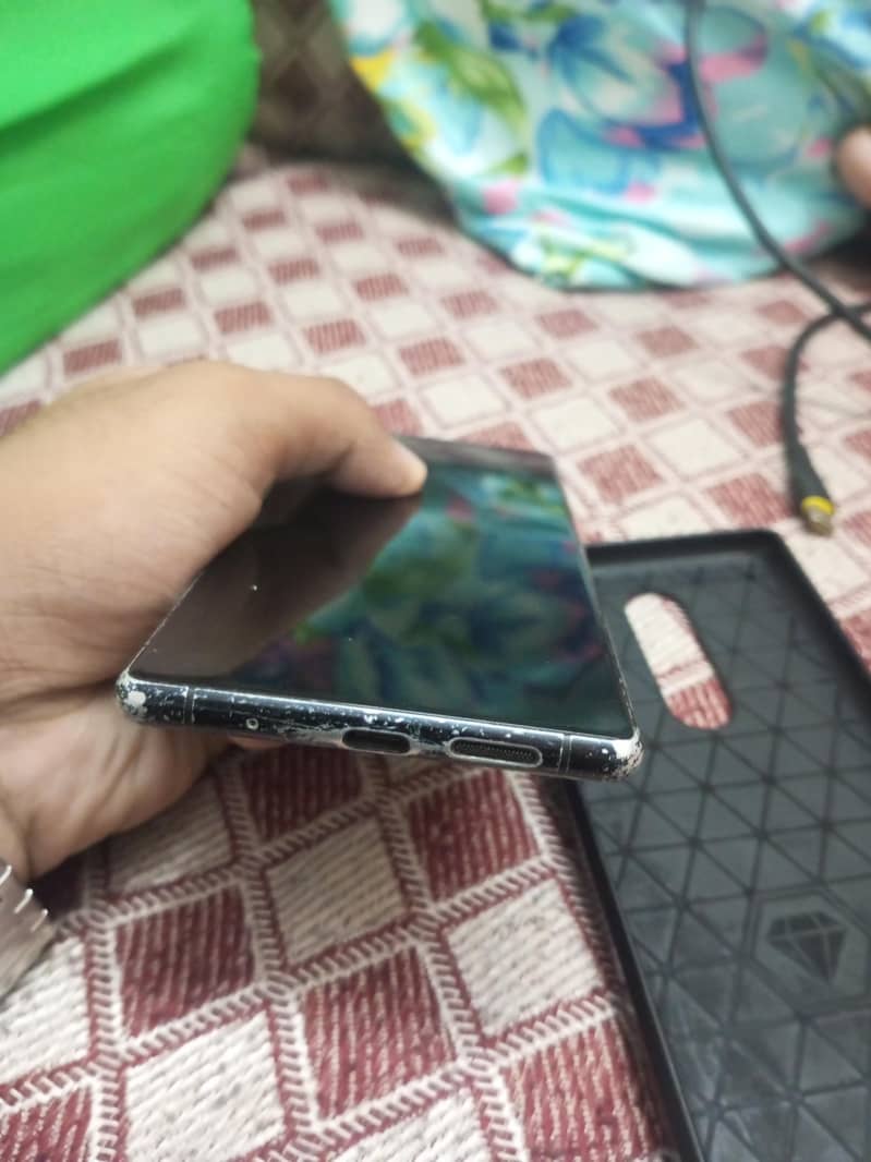 Sony Xperia 1 4