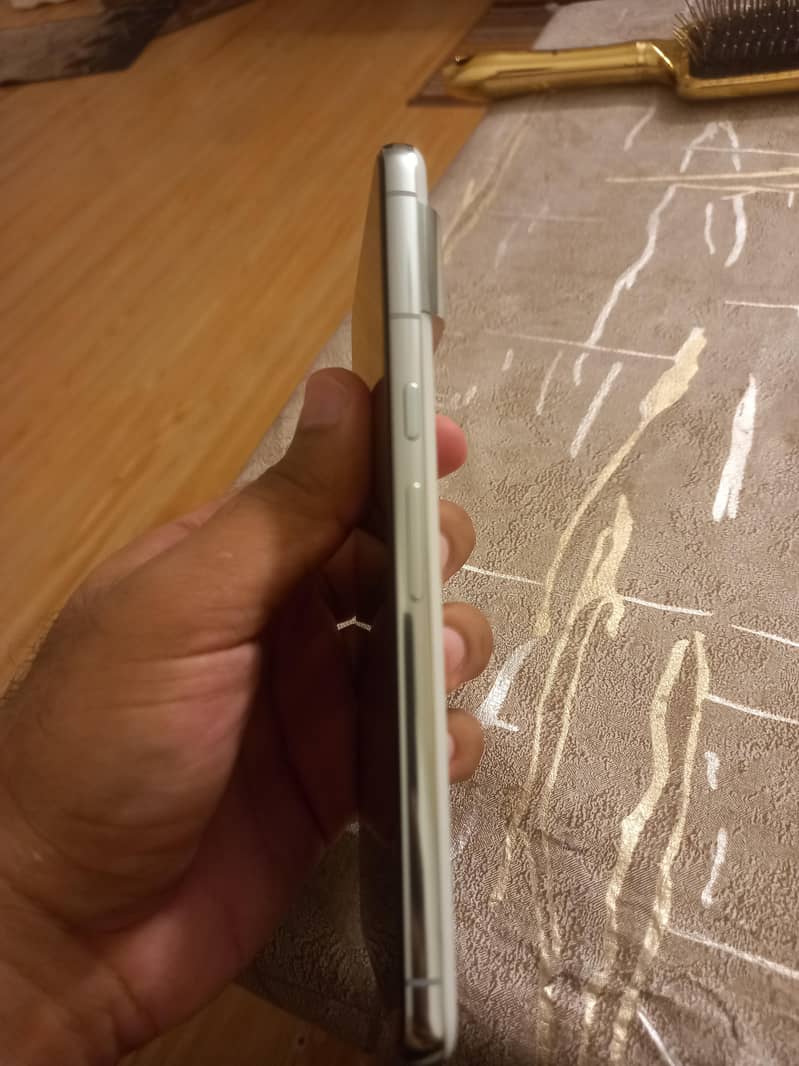 Google Pixel 8 Pro 5