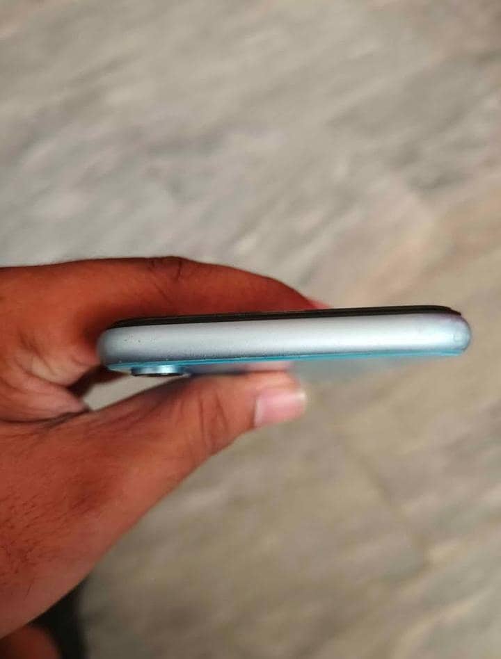 Apple iPhone XR 5