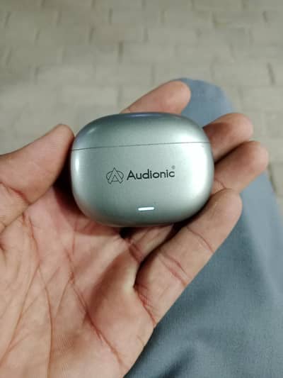 Audionic earbuds