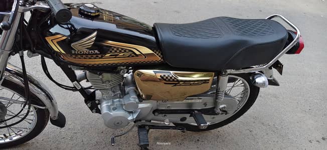 Honda 125 self gold edition 2025