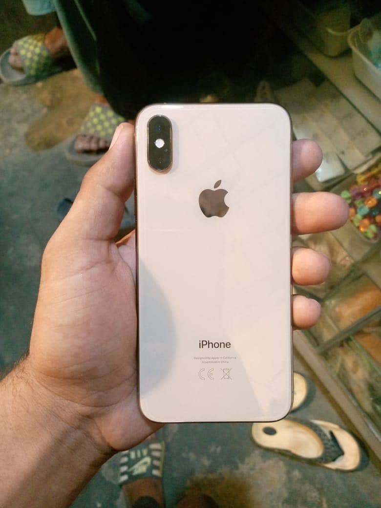 Apple iPhone XS 0