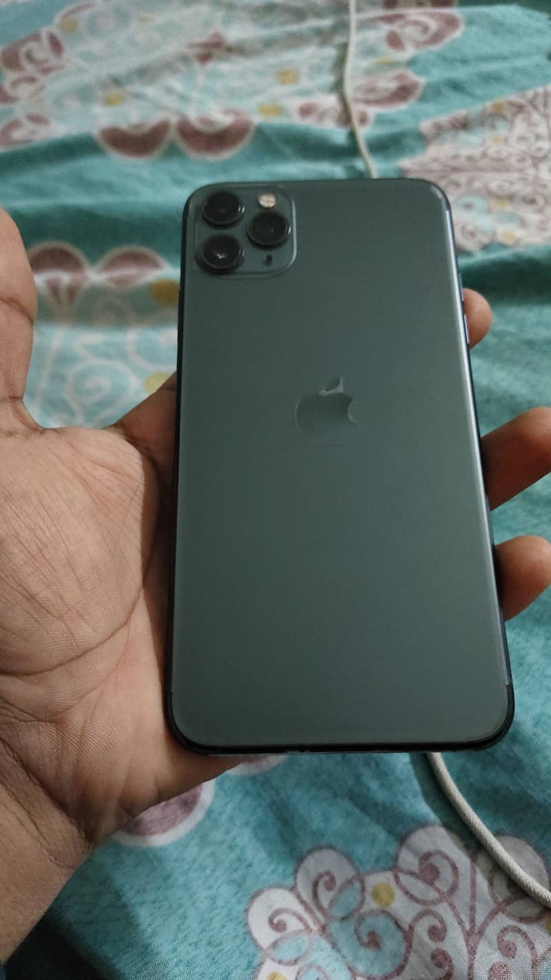 Apple iPhone 11 Pro Max 2