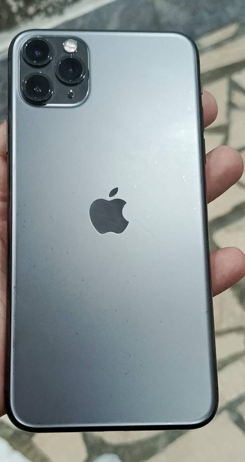 Apple iPhone 11 Pro Max 1