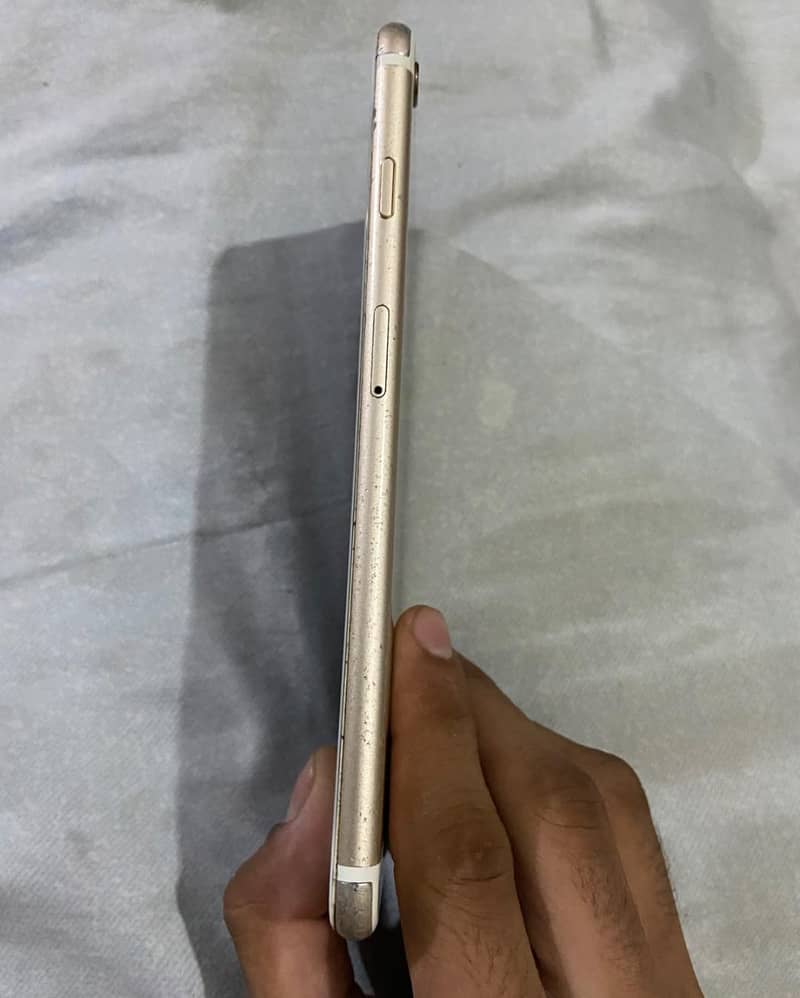 Apple iPhone 6S Plus 5