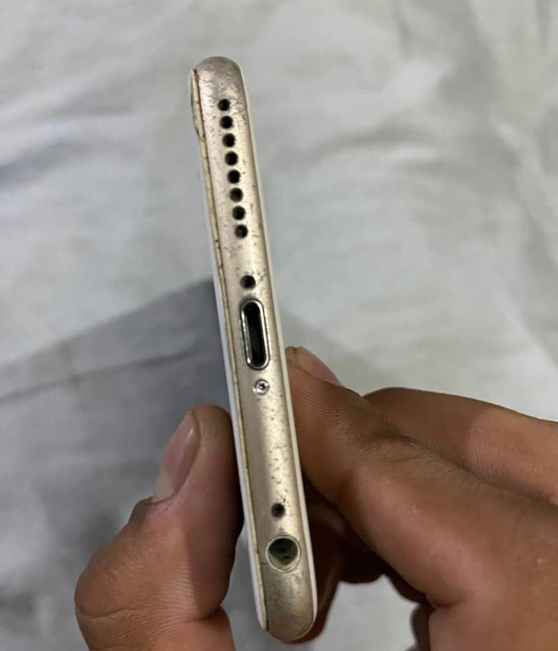 Apple iPhone 6S Plus 7