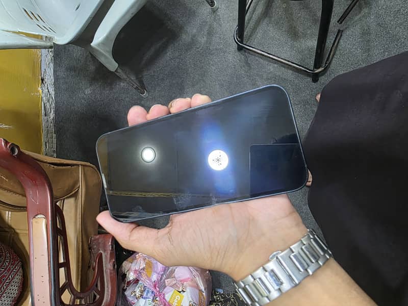 Apple iPhone 13 4