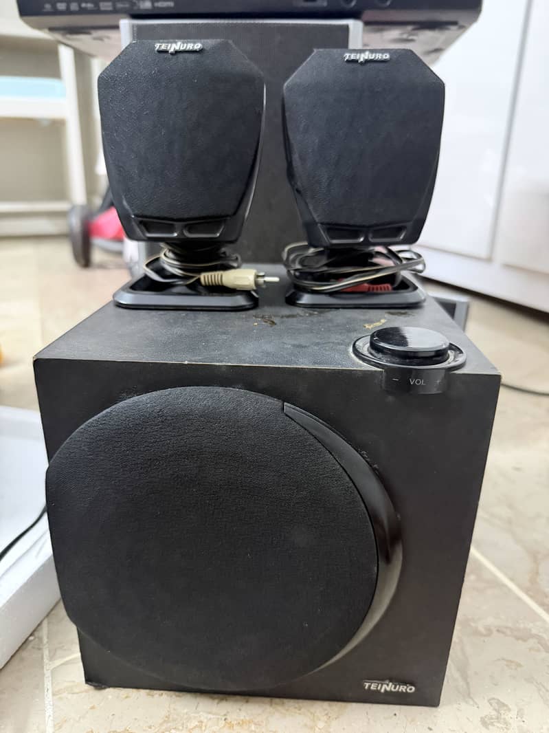 Teinuro Speakers 1
