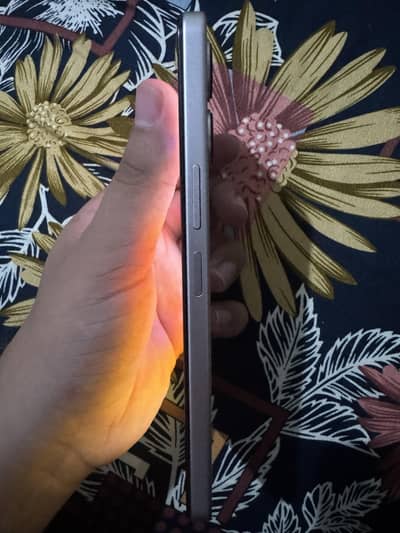 Vivo y05 4+4 128