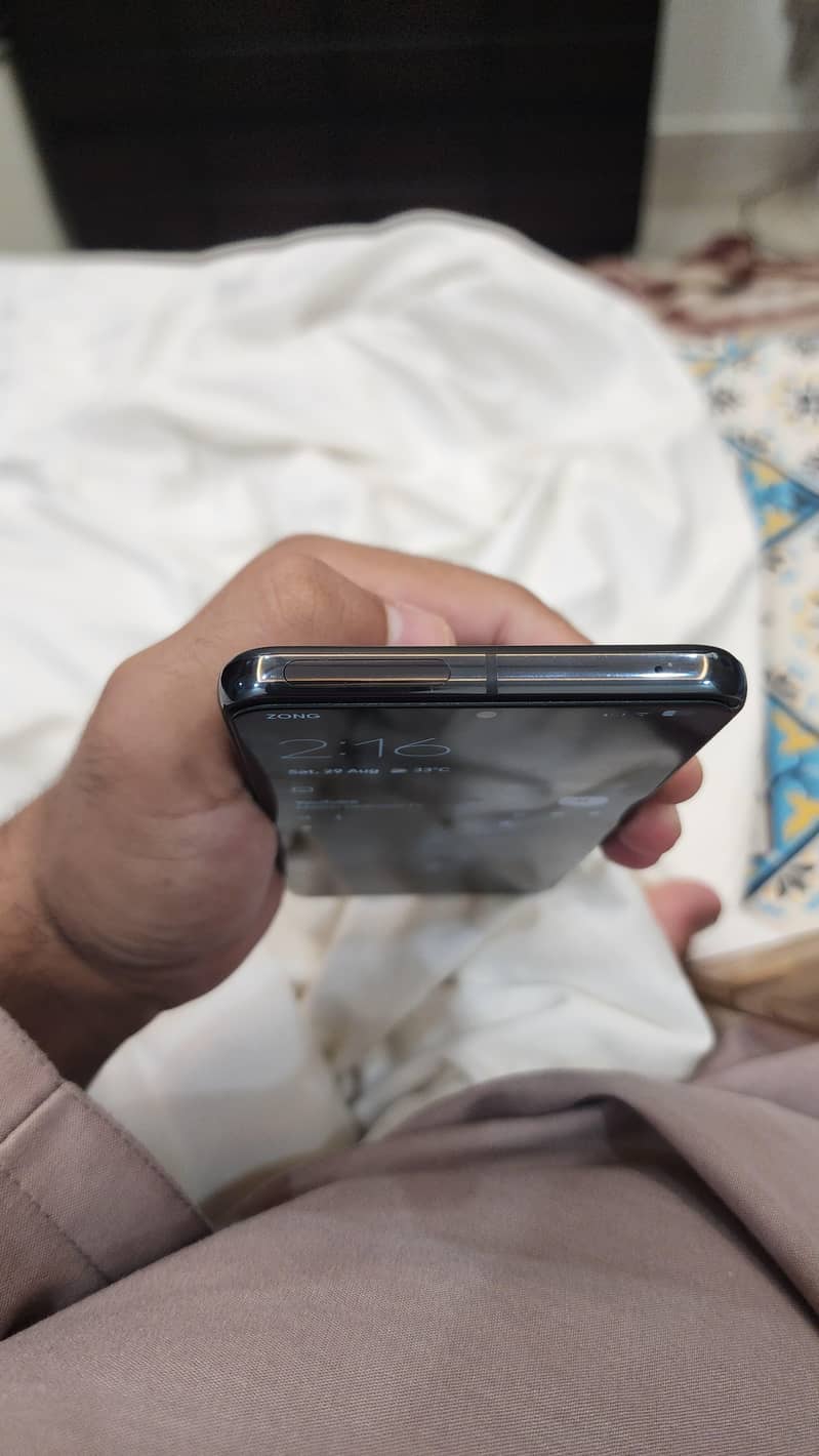 Google Pixel 8 Pro 5