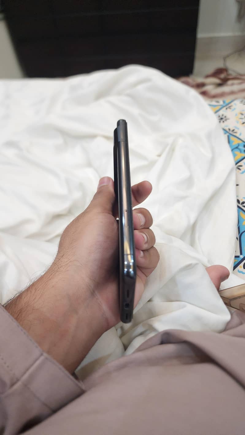 Google Pixel 8 Pro 7