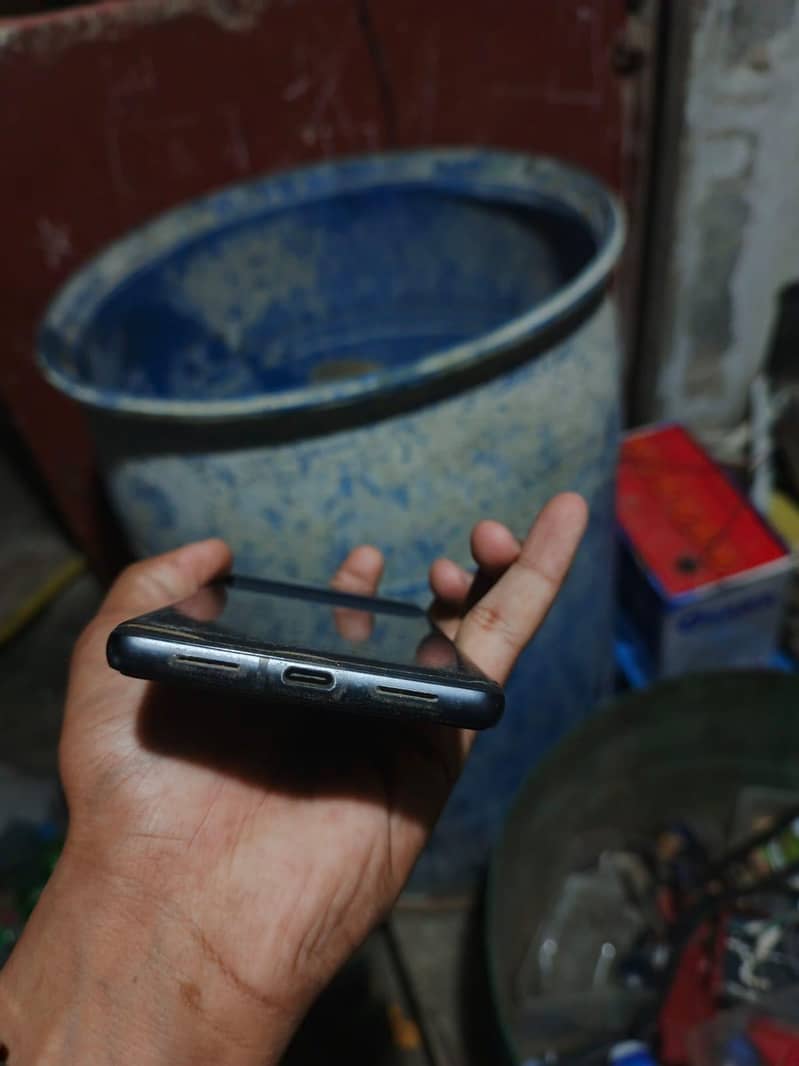 Google Pixel 7 4