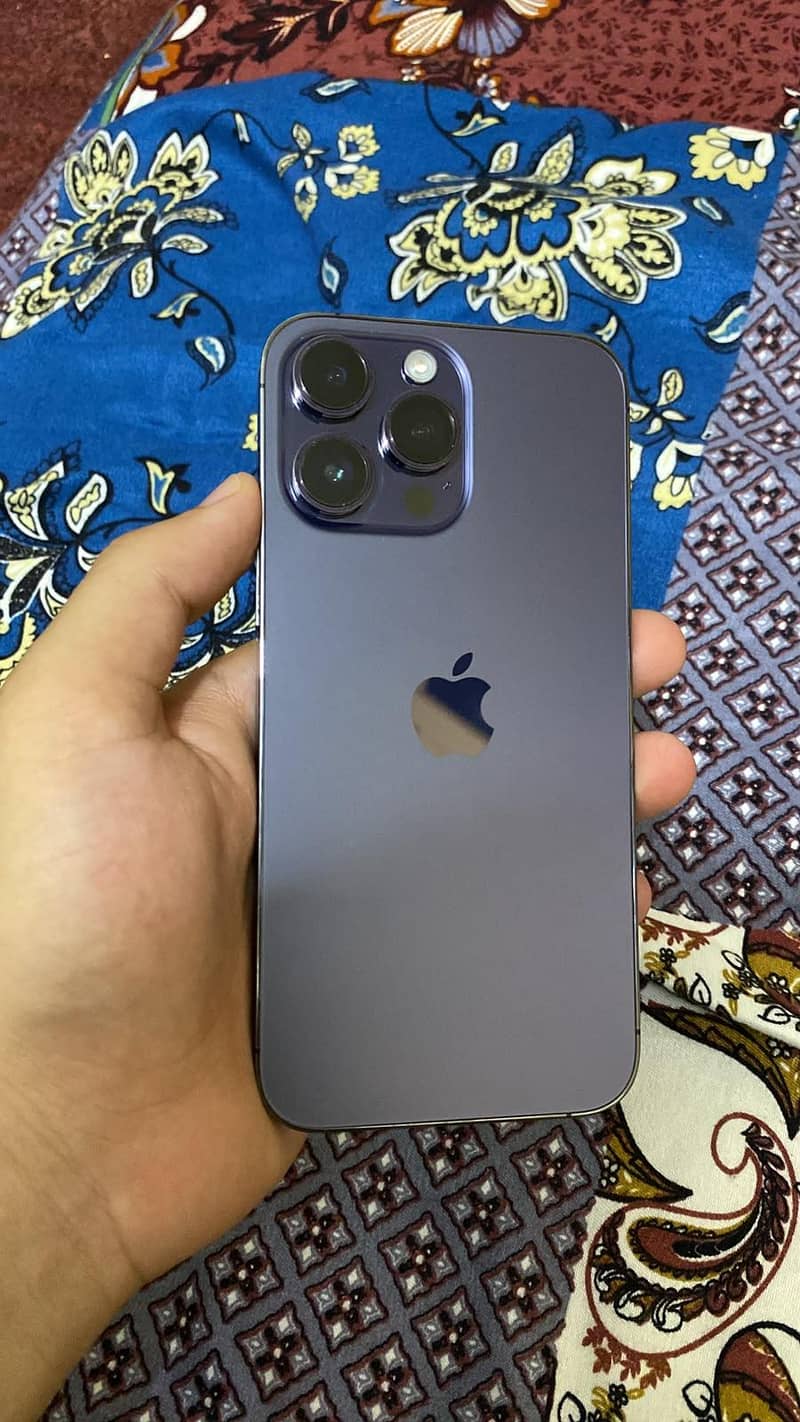 Apple iPhone 14 Pro Max 0