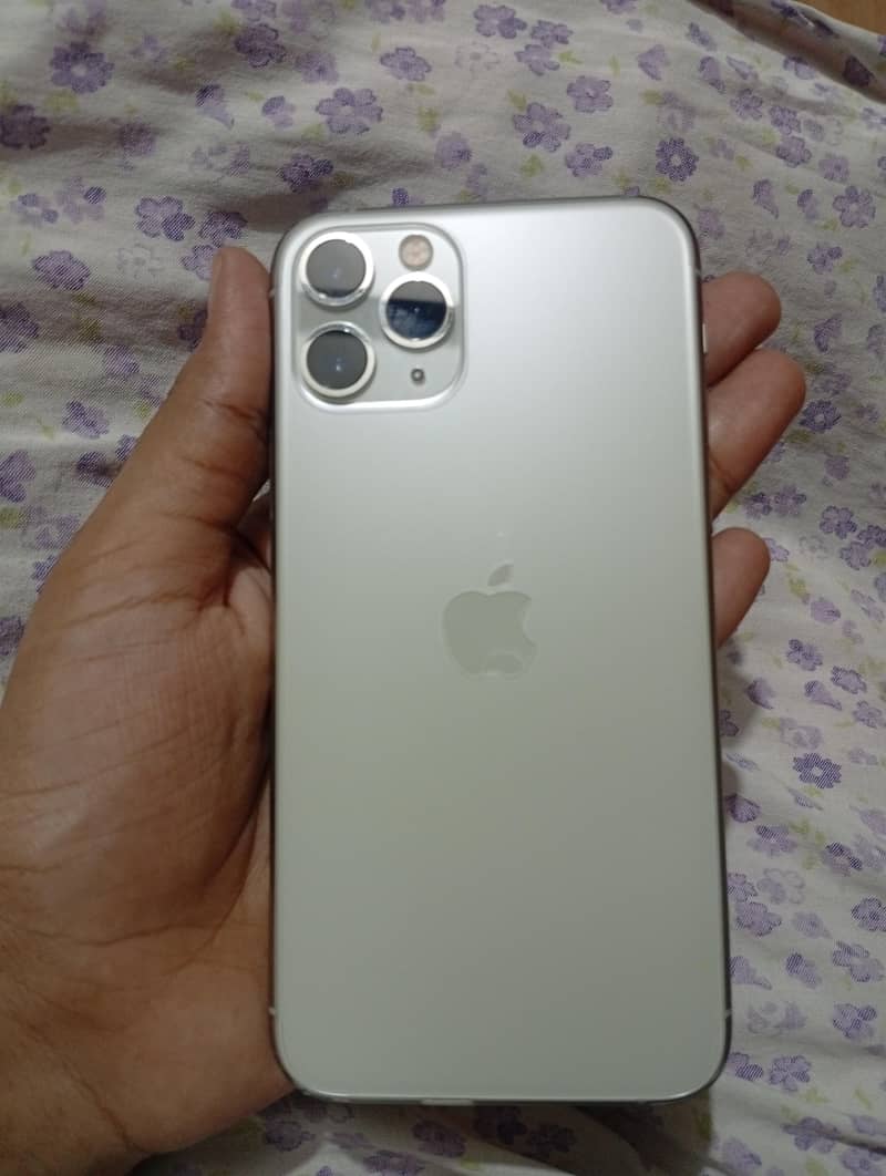 Apple iPhone 11 Pro 0