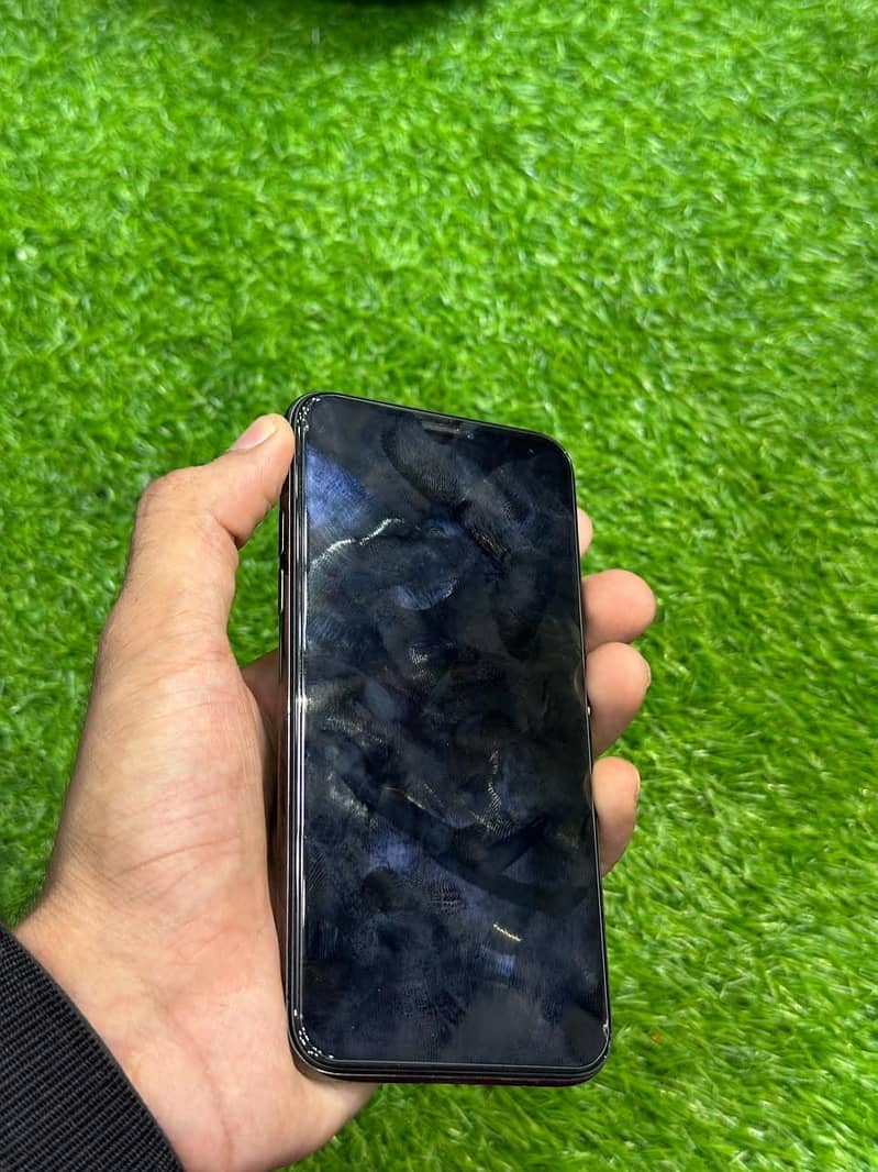 Apple iPhone X 1
