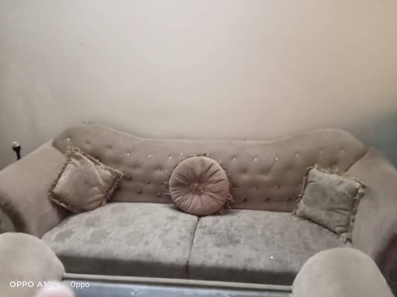 5 seater sofa set. . . . . . . . . 2