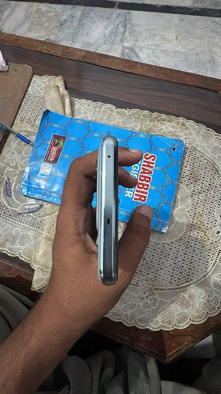 One Plus 10T 3