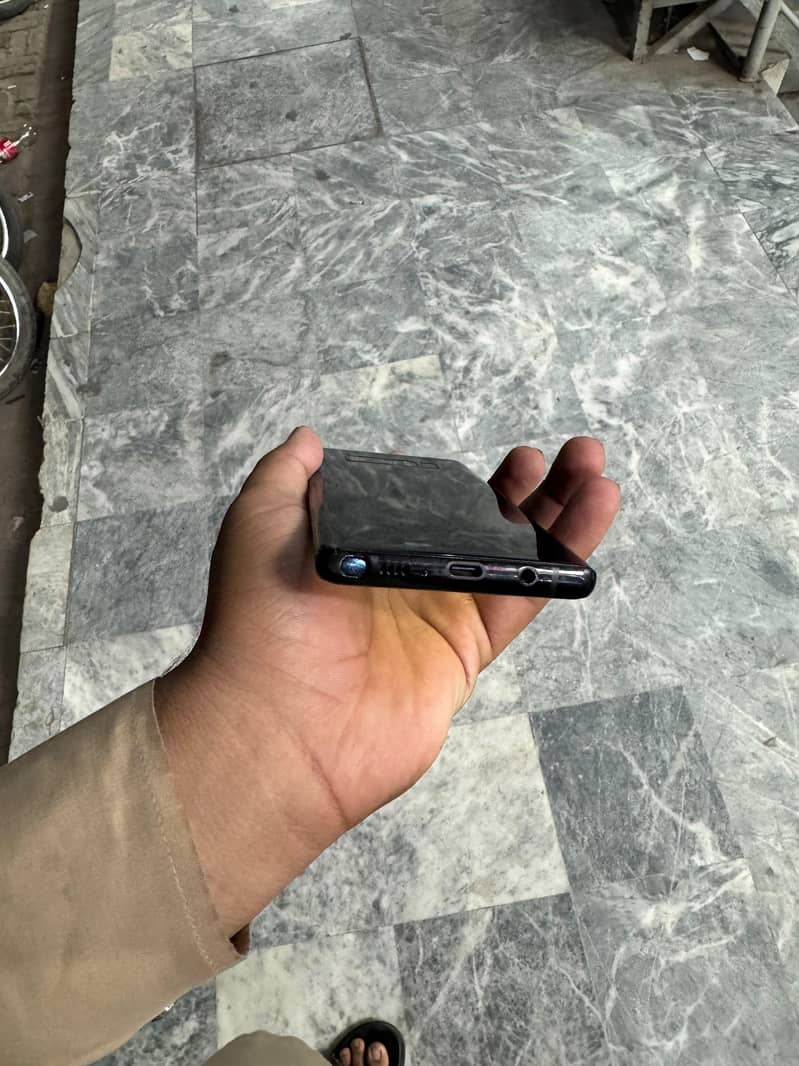 Samsung Mobile Note 8 2