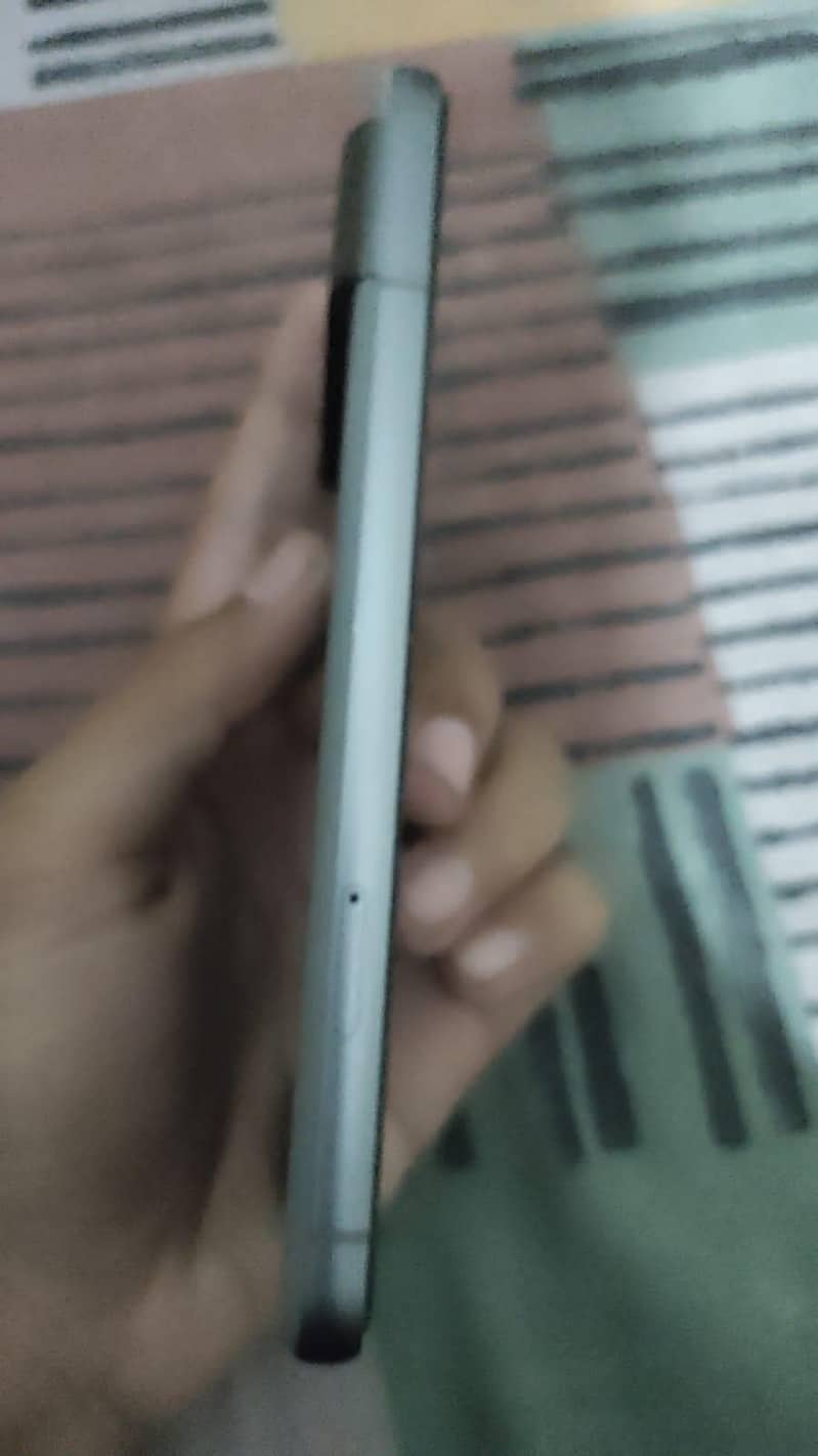 Google Pixel 8 1
