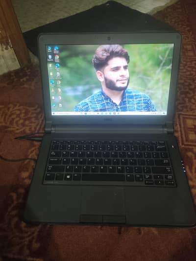 Dell Latitude 3350 core i3 5th gen for sale nbr 0/3/4/1/8/9/8/2/196